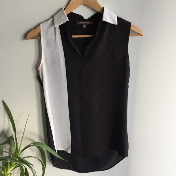 melanie lyne Tops - 😀 3 for $10. Sleeveless v neck blouse